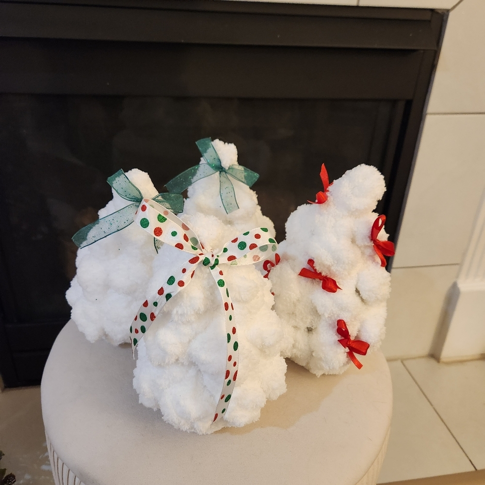 Christmas Trees White Holiday Decor Chunky Yarn Trees